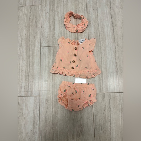 Nicole Miller Baby Girl Peach Floral Matching Set With Headband Size 3M - Picture 1 of 3